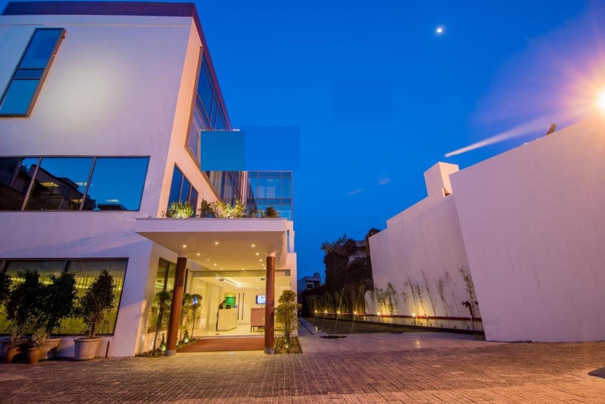 The Imperial Poonam Hotel Phagwara Exterior photo